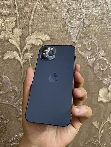 iphone se 2020 qiyməti: IPhone 12 Pro, 128 GB, Graphite — 2