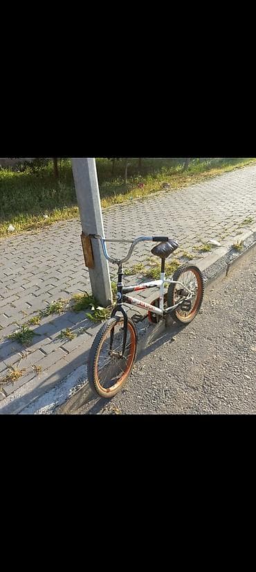 atv bike: Normal vezyetdedir 20 manatadir son qiymetdir usaqa balaca olduqu ucun — 1