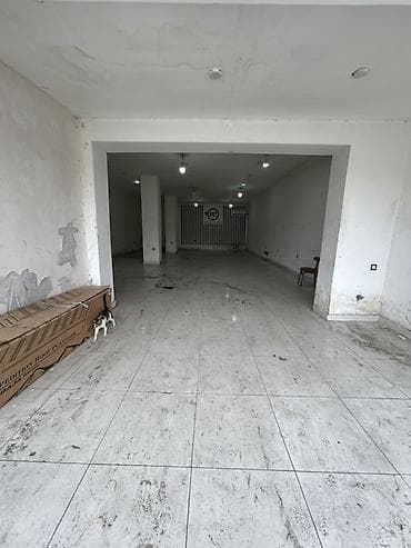 ucar emlak: Kiralık/icarəyə verilir – vitraj önlü geniş kommersiya sahəsi - Yol — 3