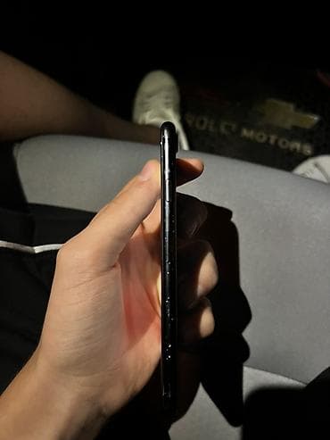 iphone 7 jet black: IPhone 7, 32 GB, Qara, Barmaq izi — 5