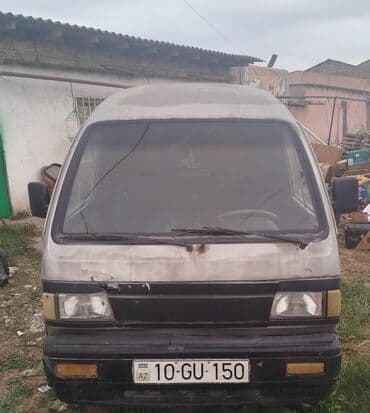 авто фольксваген: Yük və sərnişin daşınması üçün praktik mikroavtobus. Xüsusiyyətlər: - — 3