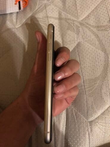 бу айфон 11: IPhone 11, Ağ, Face ID — 4