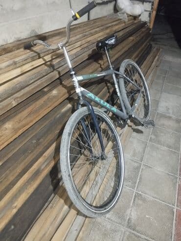 mator velosiped: İşlənmiş Şəhər velosipedi 28", sürətlərin sayı: 1 — 2