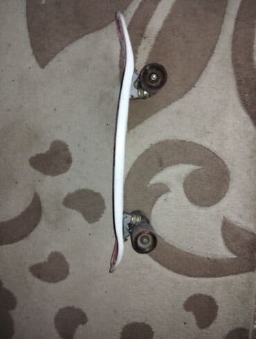 Перчатки: Penny board gövdəsi (deck) Üzü yaxşı görünməsədə çox dayanığlıdır. - — 2