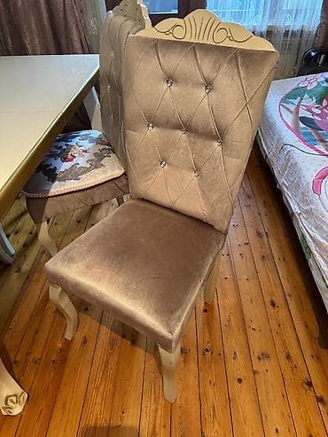 sam: Qonaq otağı üçün, İşlənmiş, Açılan, Kvadrat masa, 6 stul — 2