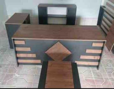 Quruducular: Ofis üçün dizayn dəsti – resepsiyon/administrator masası - Müasir — 1