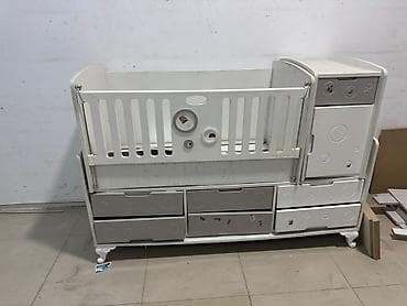 Oğlan və qız üçün, Dördbucaq, Beşik, Dəstsiz, Matras ilə, Yellənmə mexanizmsiz