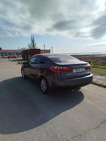 kia shuma: Kia Cerato: 1.6 l | 2013 il Sedan — 4