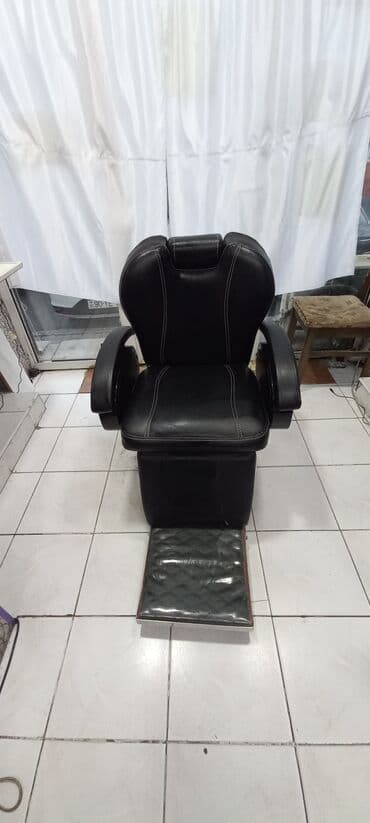 salon ucun canaq: Bərbər/kosmetoloji kreslosu - Rəng: qara, ağ tikişli - Yumşaq — 1