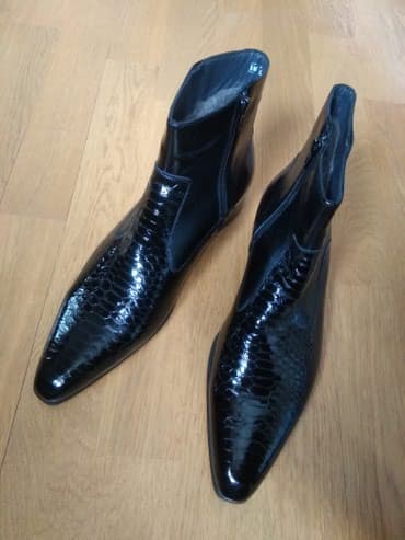купить ботинки в баку: Dəri ayaqqabı. Təmiz dəridir. Türkiyədən özüm 169 dollara almışam. 220 — 1