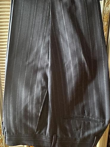 deniz geyimi: Kişi kostyumu – tünd boz rəngdə, incə şaquli zolaqlı klassik dəst — 1