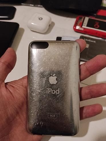 Audio: Apple iPod touch – 8 GB • Model: iPod touch (2‑ci/3‑cü nəsil — 2