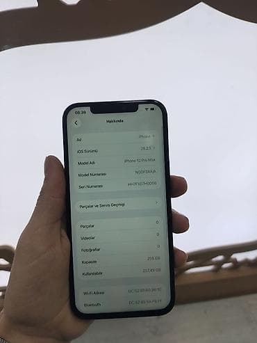 a 52 telefon: IPhone 12 Pro, Pacific Blue, Face ID — 5