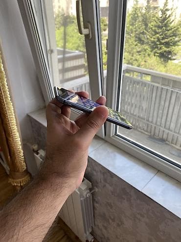 iphone x barter: IPhone 8, 64 GB, Qara, Barmaq izi — 8
