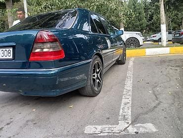 mercedes kreditle: Mercedes-Benz C 240: 2.4 l | 1998 il Sedan — 2