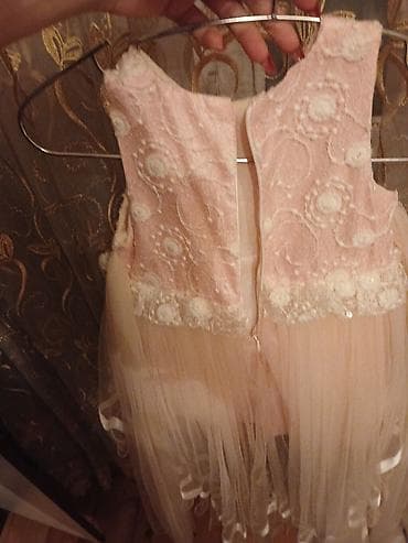 Uşaq geyimi və ayaqqabıları: Uşaq üçün zərif ziyafət donu - Rəng: Açıq pudra/şaftalı - Üst hissə — 1