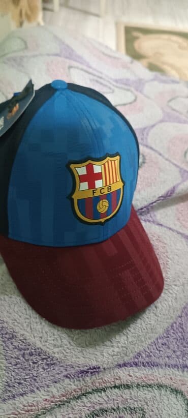 idman kişi şortları: Teze . Barselona futbol klubu. WERF ve KEPKA Original. ISPNIYA — 5