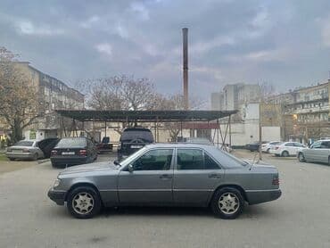 nolyeddi sekilleri yukle: Mercedes-Benz E 230: 2.3 l | 1992 il Sedan — 4