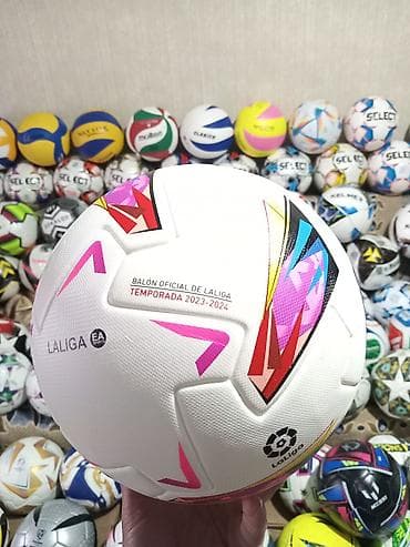messi top: Məhsul: Futbol topu – “MESSI” dizaynlı Xüsusiyyətlər: - Rənglər — 8