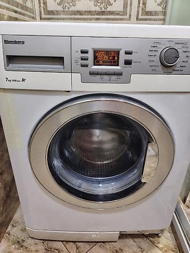 Blomberg 14 ilin paıtaryuyanıdır. Motoru işləyir özündə problem var — 2