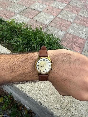 Qadın geyimləri: Poljot “Signal” mexaniki qol saatı - Brend/model: Poljot Signal — 5