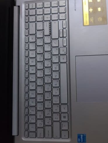 htc vive: ASUS Vivobook, 15.6 ", Intel Core i3, 256 GB — 3