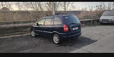 mini piter: Opel Zafira – 7 yerlik ailə miniveni Texniki xüsusiyyətlər: - Kuzov — 2