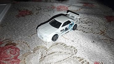 Kolleksiya üçün die-cast model avtomobil – Nissan Skyline GT-R (R34)