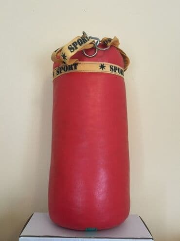 adam boks torbası: Qırmızı boks/üzlük torbası - Rəng: qırmızı - Material: yumşaq süni — 1