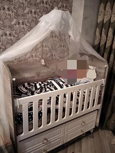 Oğlan və qız üçün, İşlənmiş, Dördbucaq, Beşik, Dəstsiz, Matrassız, Yellənmə mexanizmsiz — 1