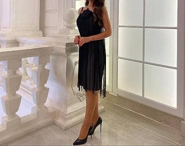 Qara fransız tərzində qısa gecə paltarı - Rəng: Dərin qara - Uzunluq