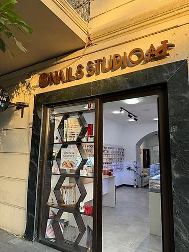 аренда офис: 28 mayda Səməd Vurğun kucesinde parfum ucun ve ya aksesuar ucun divar — 3