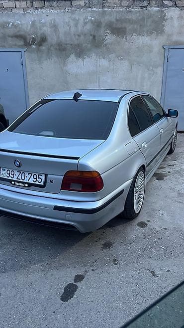 BMW 5 series: 2.5 l | 1998 il Sedan — 4