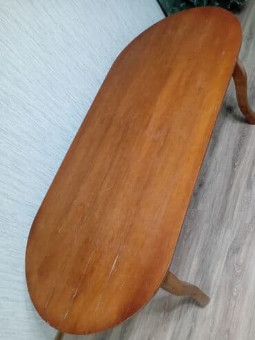 Klassik masa, İşlənmiş, Açılmayan, Taxta, Oval masa