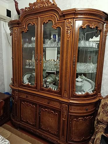 буфет: Klassik üslubda böyük vitrin-bufet - Material: təbii ağac əsaslı — 2