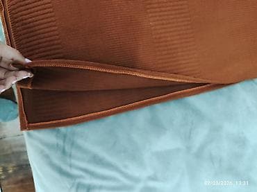 Qadın üçün trikotaj paltar - Rəng: kərpic-qəhvəyi - Model: düz kəsim — 3