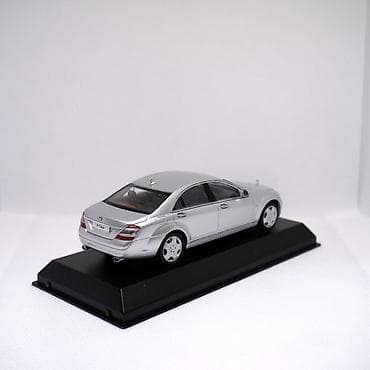 gumuşdur: Mercedes-Benz S600L Modeli • İstehsalçı - Kyosho • Ölçü: 1:43 • — 3
