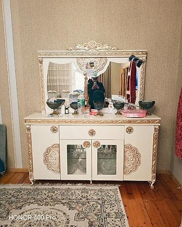 yatag desleri: Klassik üslubda yataq otağı dəsti - Yataq: yumşaq kapitone başlıq — 10