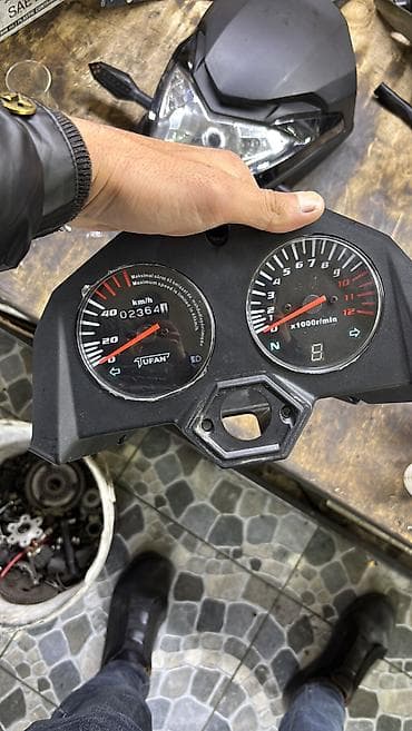 moon moped ehtiyat hisseleri: Elektron pribor qoyduğum üçün satilir. Əlavə Obşi farada var üsdündə — 1