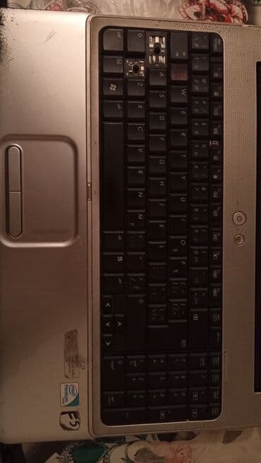 Modemlər və şəbəkə avadanlıqları: HP noutbuk - Marka: HP - Korpus: parlaq qara qapaq, gümüşü palmrest - — 2