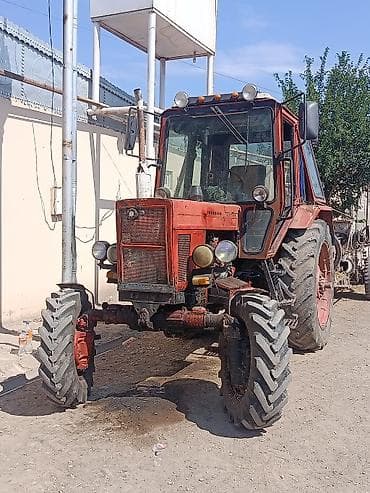 06 maşınlar: MTZ Belarus təkərli traktor - Ön ötürücülü (4x4) konstruksiya - — 1