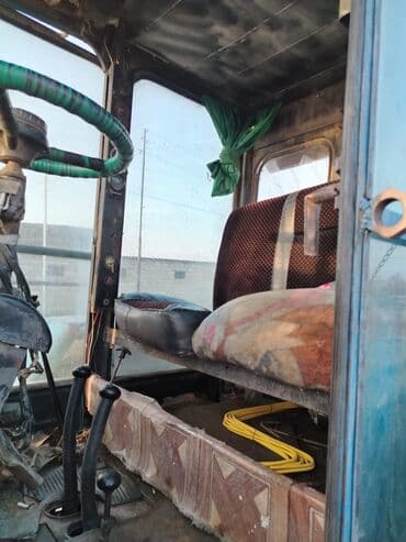 yük masinlari satisi: T-28 traktor - Korpus: Kabinəli, ön və arxa işıqlarla, iki yan güzgü — 5