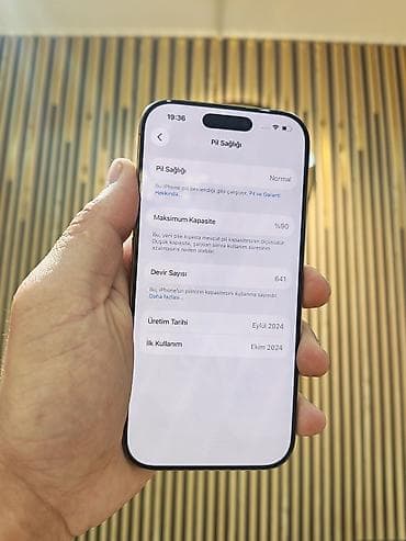 philips xenium 9@9h: IPhone 16 Pro, 256 GB, Desert Titanium, Zəmanət, Simsiz şarj, Face ID — 3