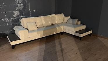 divan satisi: *DIVAN SALOĞLU* Qiymət *300 AZN* uzunlugu 2.20, 1,60 her iki terefi — 2