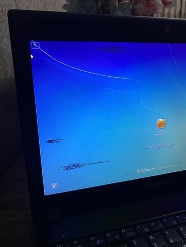 Masaüstü kompüterlər və iş stansiyaları: Samsung noutbuk + xarici klaviatura və siçan dəsti - Marka/model — 2