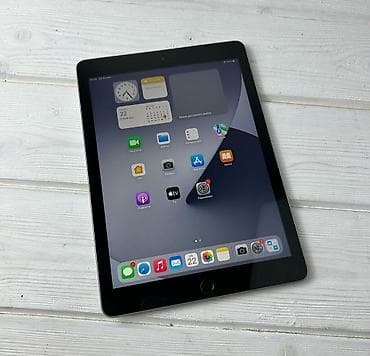 apple mac: Ipad 9.7 inch Yaddaş 32 GB Amerikadan 2 ədəd bu gün gəlib. ipad Ölkə — 2