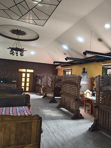 Əməkdaş axtarışı (vakansiyalar): Ofisiant tələb olunur, Kafe, Gündəlik ödəniş, 30-45 yaş, 1 ildən az təcrübə — 2