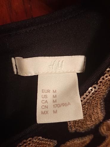 zerli don: Vilyur zərli ziyafət paltarı. 1 dəfə geyinilib. Ölçüsü M.Qiyməti 30 — 3