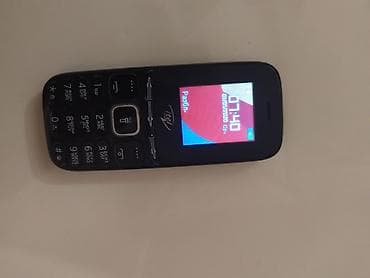 Itel düyməli telefon isləkdir