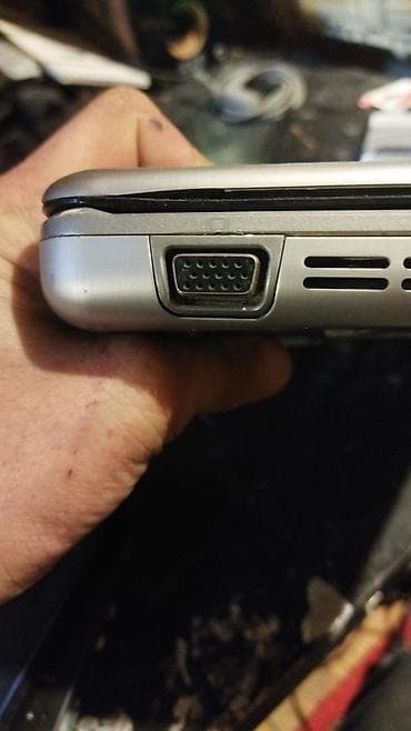 mini notebook: HP Mini 2140 netbuku - Model: HP 2140 (HP Mini seriyası) - Korpus — 6